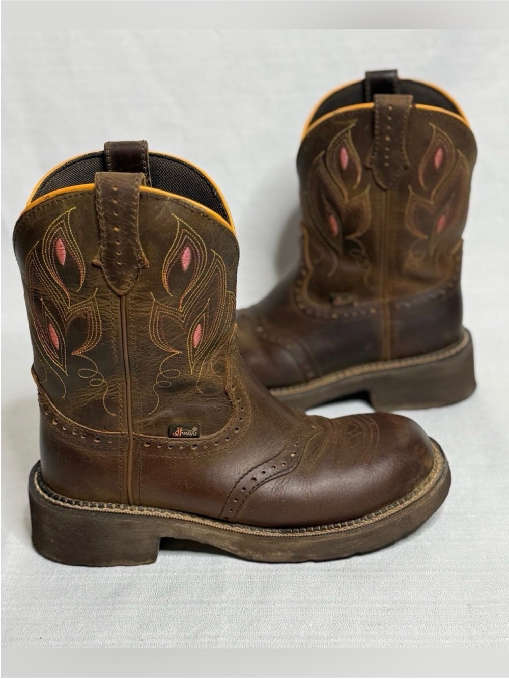 Ariat Brown Women’s Western Boots with Pink Embroidery